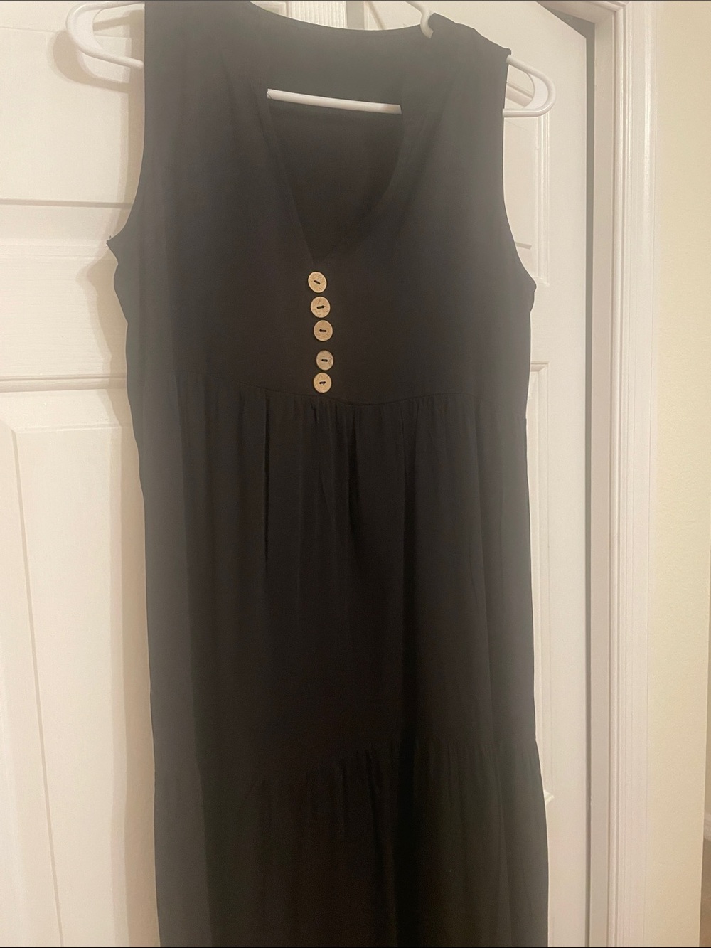 Sleeveless V-Neck Midi Dress with Button Detail - Black
